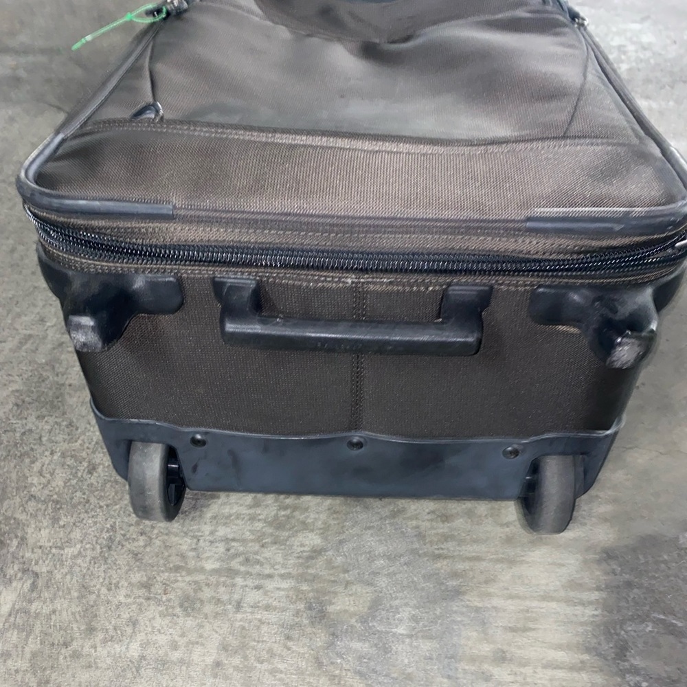 Briggs & Riley Carry On Suitcase - Picture 6 of 13